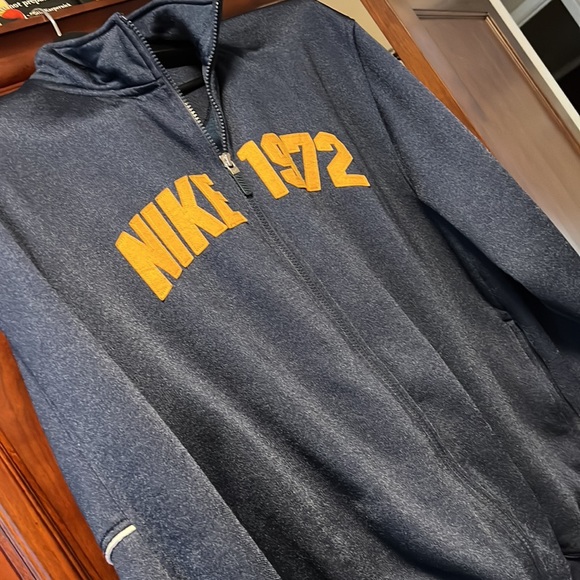 Nike Navy Blue & Gold 1972 Edition Y2K Zip Up Sweatshirt in excellent condition - Picture 7 of 8